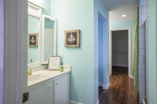 Blues Escape Home image 23